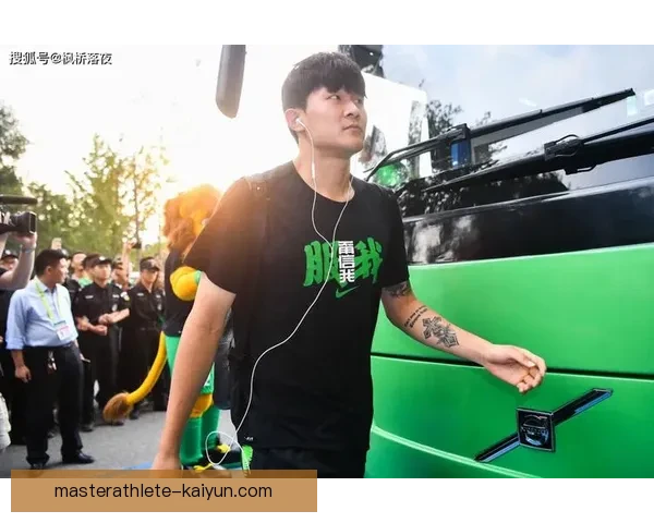 金玟哉持续表现稳健，被广泛认为是世界最佳中卫之一