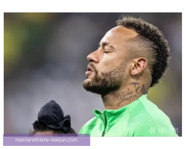 达尼洛在巴西国家队中的表现稳健，继续为球队注入经验和力量。