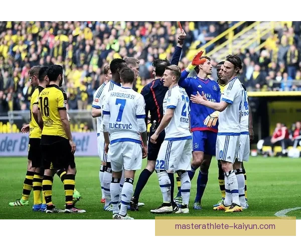 热门足球话题:近期赛事走势与球队表现分析 热门足球话题:近期赛事走势与球队表现分析